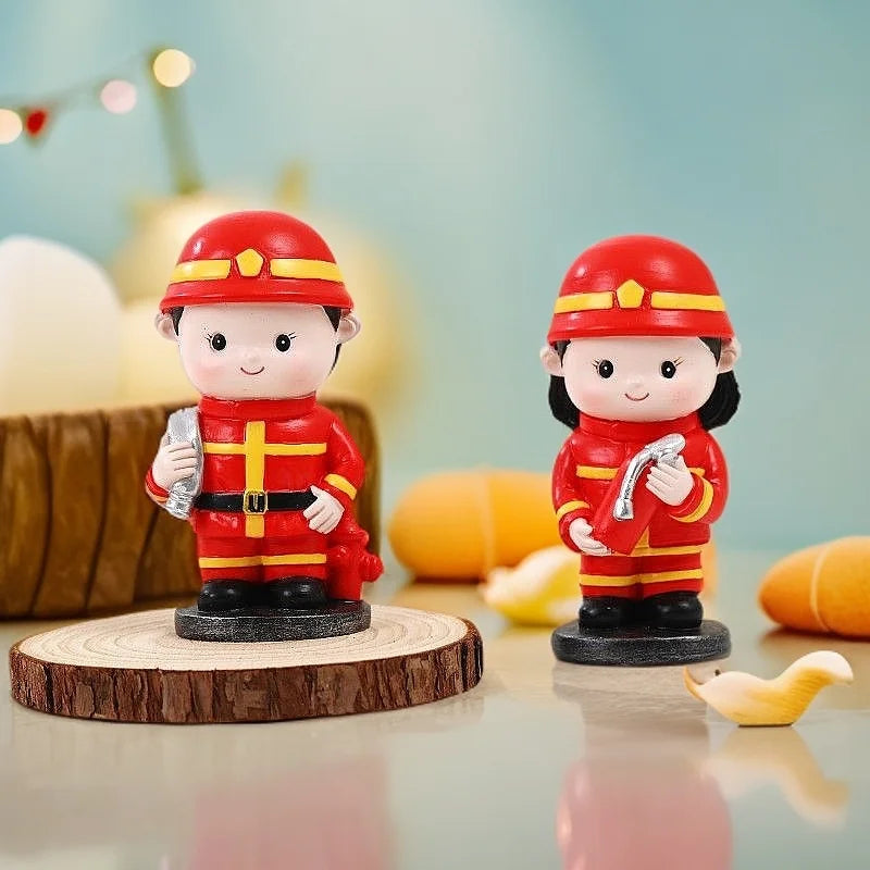 Nurse Doll Ornament - Handmade Resin Figurine for Office & Home Decoration